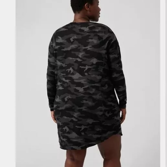 Athleta Plus Size Casual Balance Camo Lux Black Mini Dress 1X - Picture 3 of 13